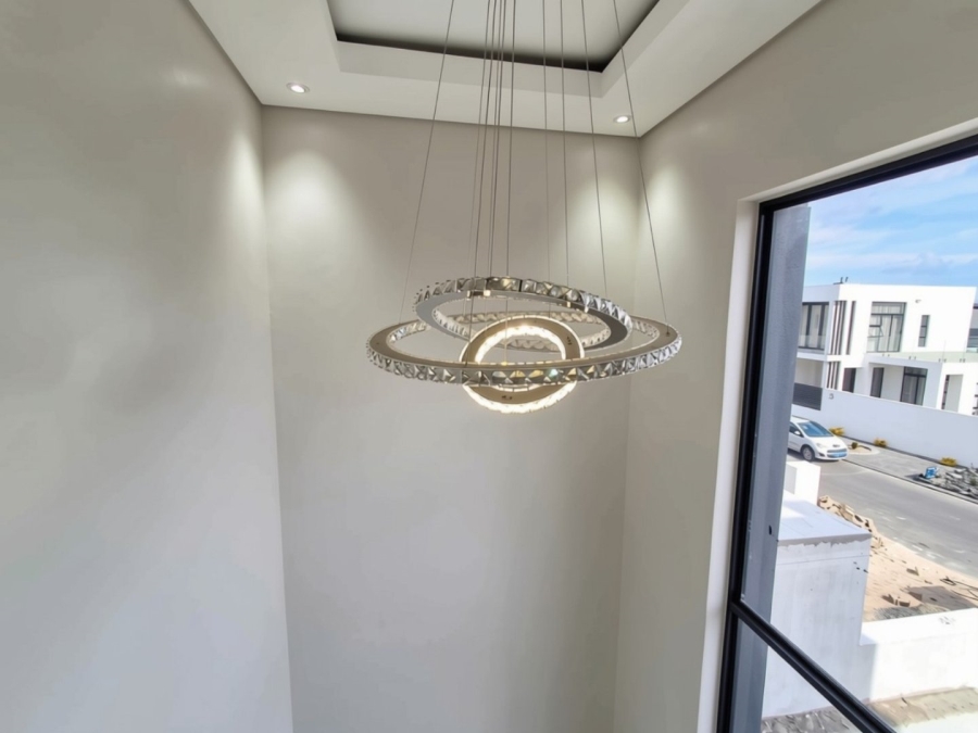 4 Bedroom Property for Sale in Sandown Western Cape